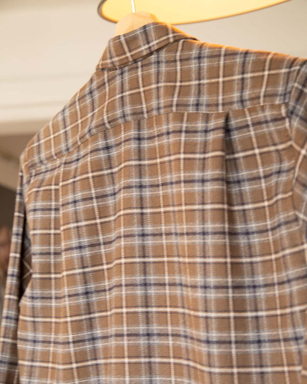 Flanela em Xadrez Castanho com Riscas Pretas