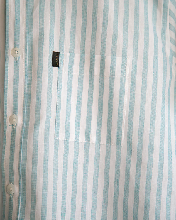 Camisa Manga Curta Branca com Riscas Azuis 23